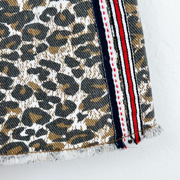 Chelsea & Violet Leopard Denim Side Stripe High-Rise Shorts NWT - Picture 5 of 9